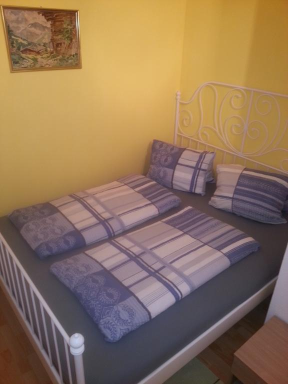 Ferienwohnung Familie Tost トリンス 部屋 写真